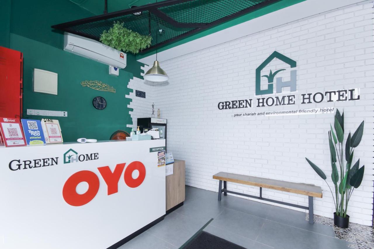 Oyo 90399 Green Home Hotel Syariah Sepang Ngoại thất bức ảnh